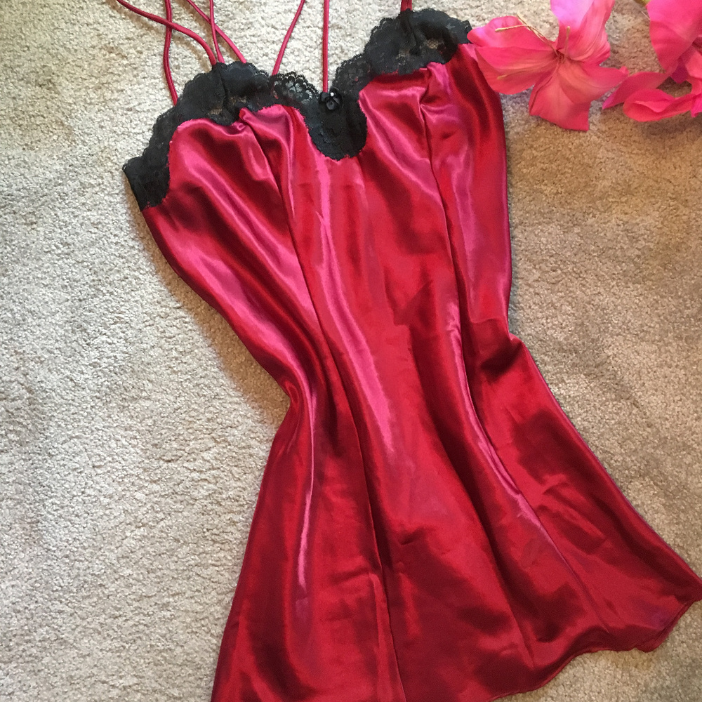 Short Sexy Nightgown by Escapades
